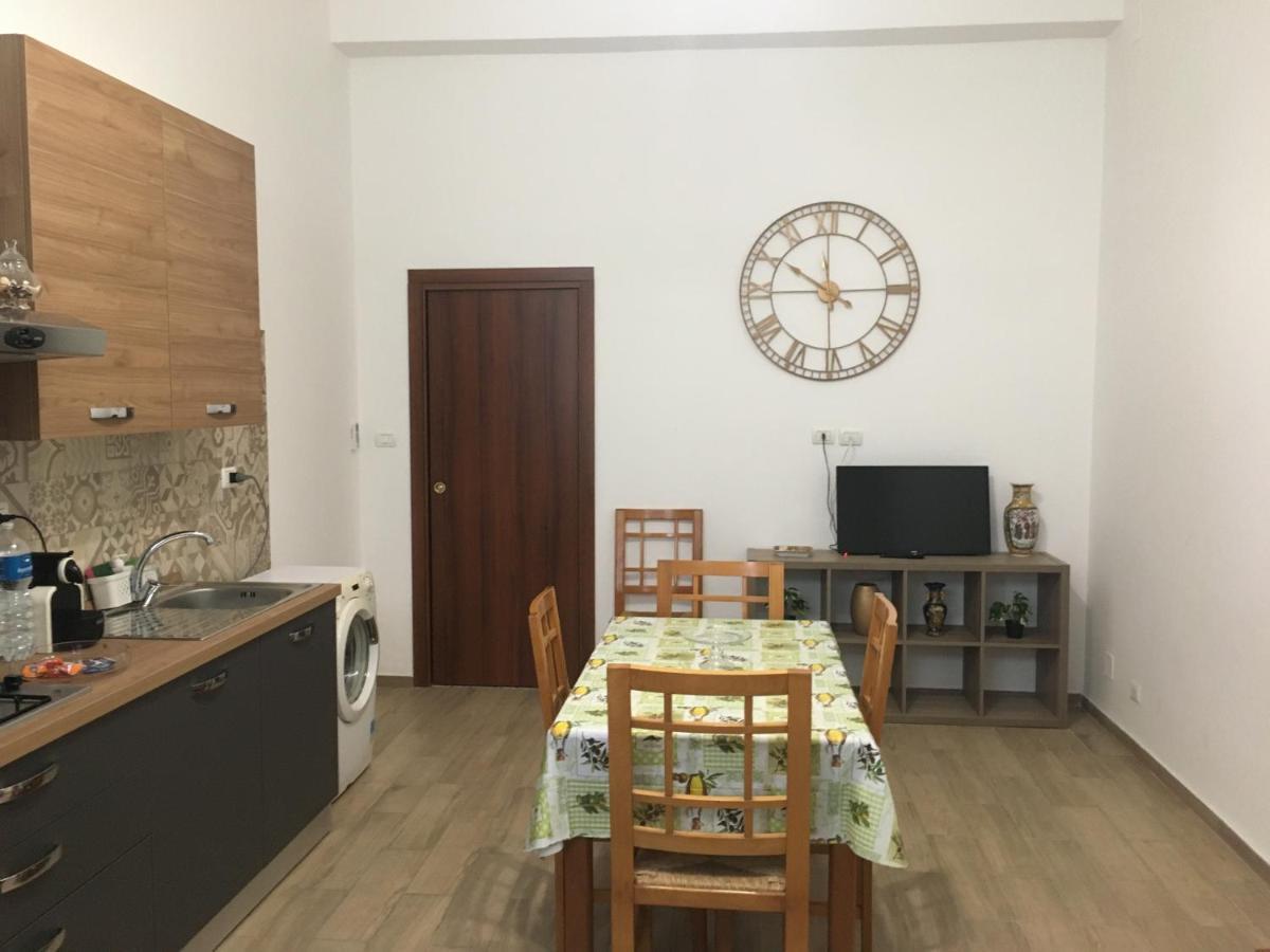 カターニア"Casa Sole"アパートメント エクステリア 写真